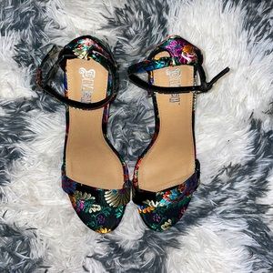 Paisley Print Heel